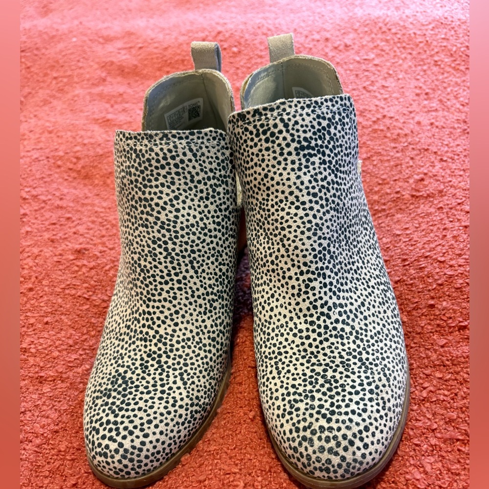 Toms Speckled Black and Cream Slip-Ons